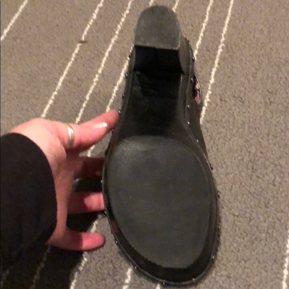 Black platforms - Picture 5 of 5